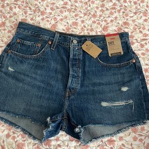 Womens levis jean shorts. Brand new with tags. Size 32